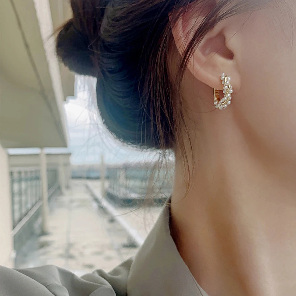 ZAKOL Elegant Minimalist Pearl Hoop Earrings Timeless Jewelry Gift for Women