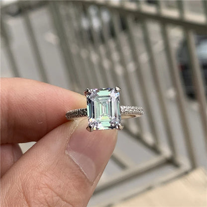 Fashionable 925 Sterling Silver Moissanite Engagement Ring for Men and Women Anniversary Wedding Band Jewelry