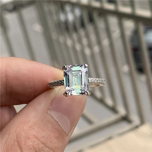 Fashion Moissanite Engagement Ring in 925 Sterling Silver Elegant Anniversary Band for Men and Women