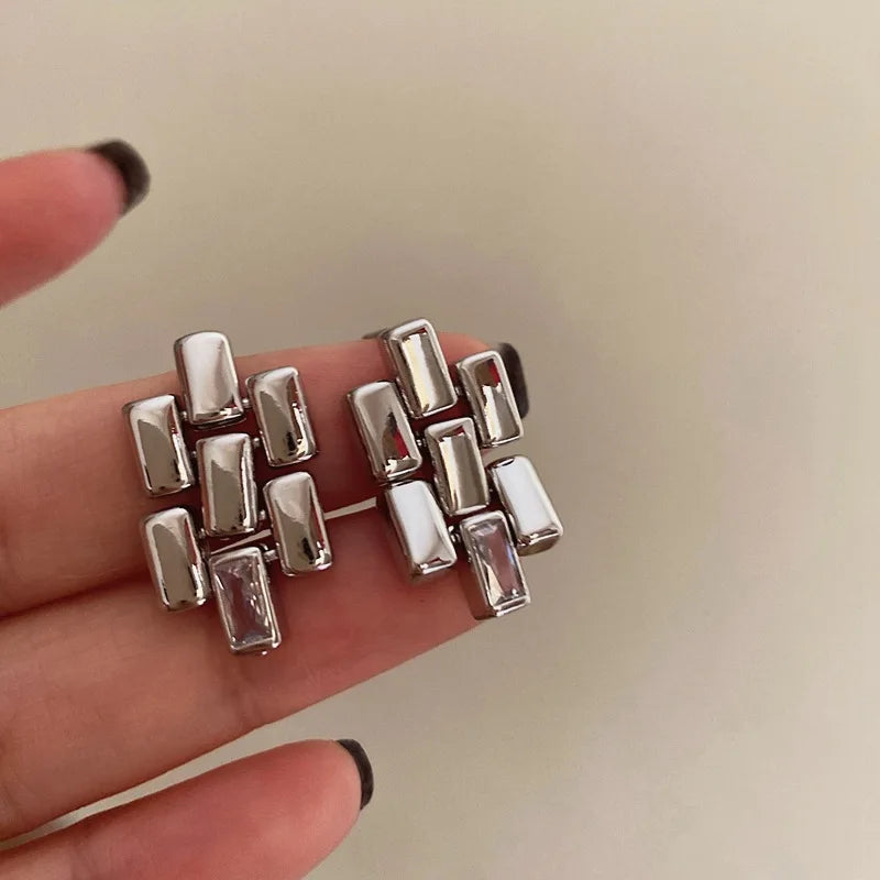 2023 Geometric Metal Splicing Women's Stud Earrings with Zircon Accent Fashion Jewelry Accessories