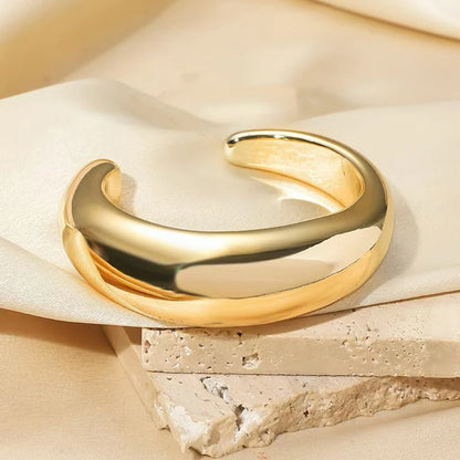 Exaggerated Fashion Irregular Cuff Bracelets for Women in Glossy Gold and Silver Colors