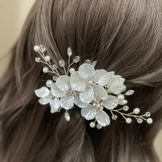 Elegant Korean Style Handmade Bridal Hair Clip – White Petal Flower Headpiece for Wedding