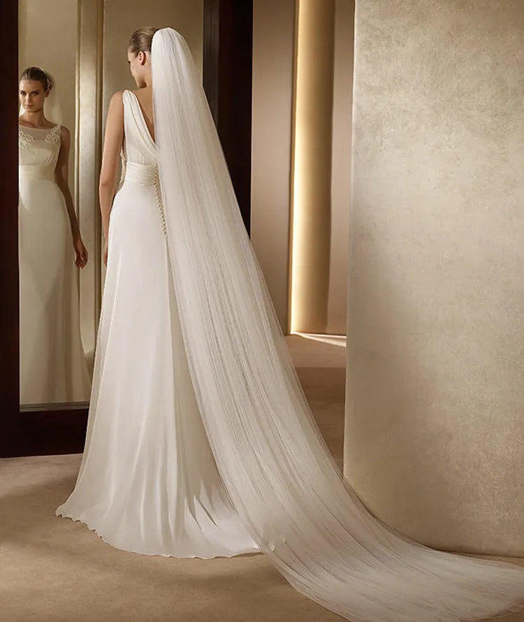 Elegant Two-Layer White Ivory Bridal Veil with Comb for Weddings