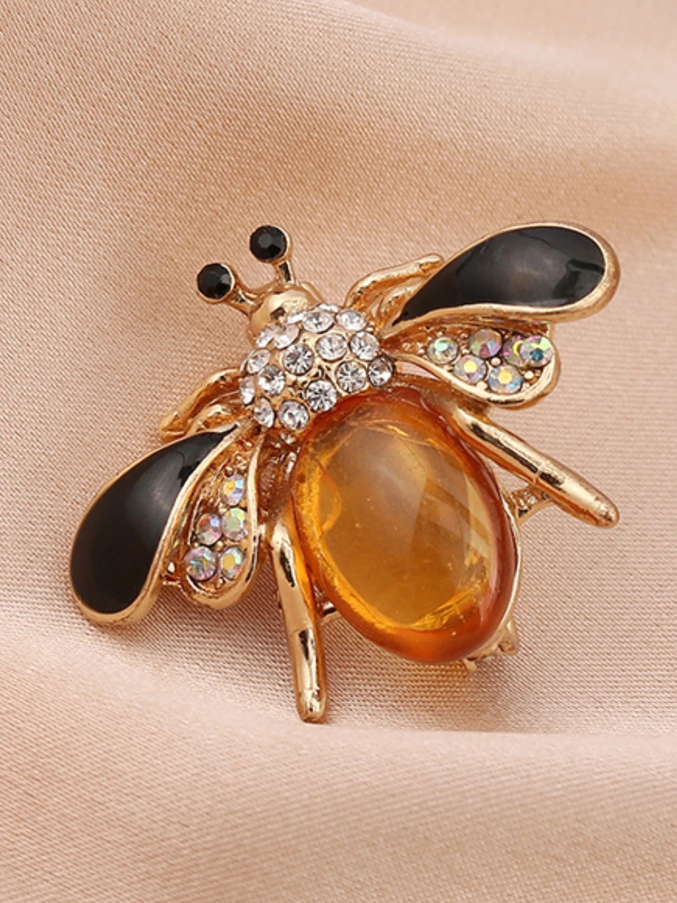 1PC Women's Fashion Trend Personalized Bee Brooch Pin Jewelry ZT9296-9