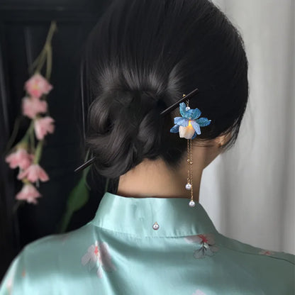 Vintage Luminous Tassel Hairpin Wooden Hanfu Hair Stick Elegant Chinese Headdress Gift