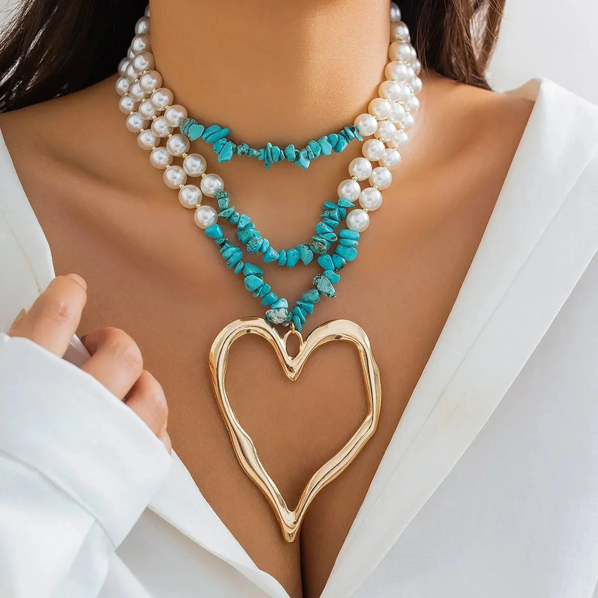 Elegant Gothic Love Heart Pendant Choker Necklace for Women with Multilayer Imitation Pearl Chain