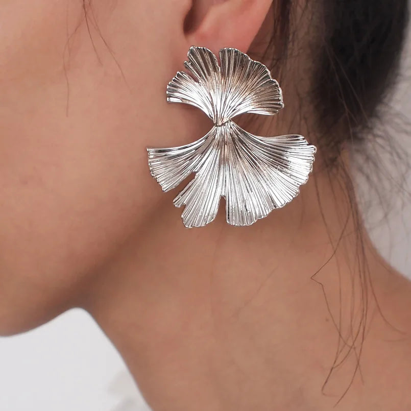 Elegant Silver Ginkgo Leaf Stud Earrings for Women Fashion Jewelry Gift