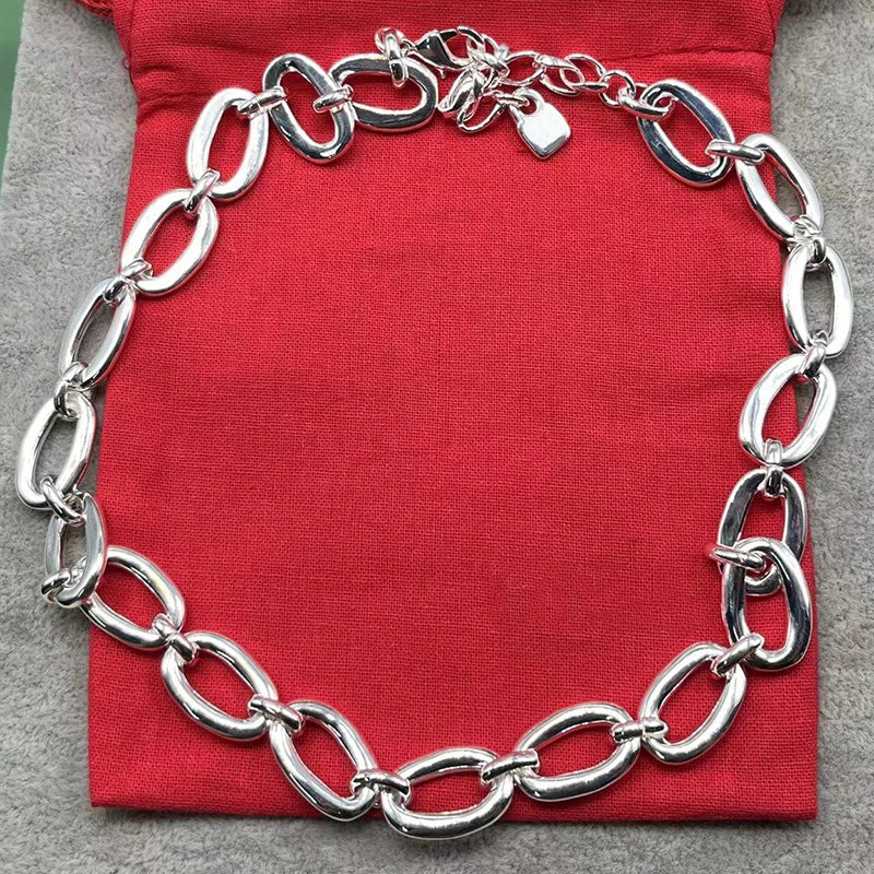 Elegant Spanish Luxury Necklace for Women - Lightweight Fashion Jewelry for Parties and Exquisite Gifts