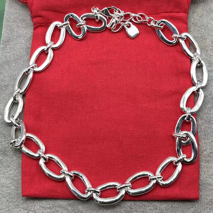 Elegant Spanish Luxury Necklace for Women - Lightweight Fashion Jewelry for Parties and Exquisite Gifts
