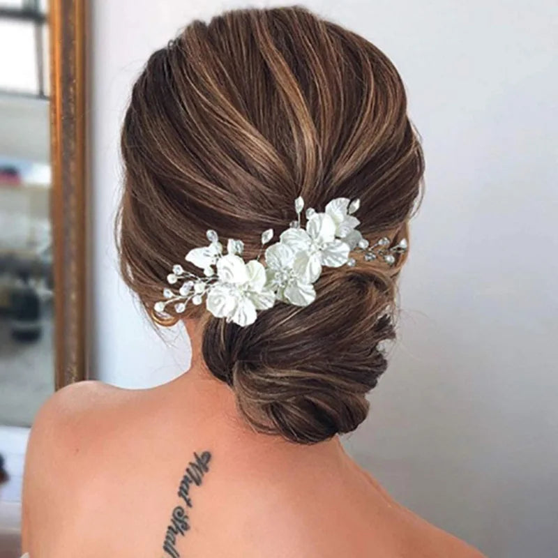 Elegant Korean Style Handmade Bridal Hair Clip – White Petal Flower Headpiece for Wedding