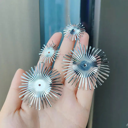 Exaggerated Geometric Metal Sunflower Pendant Earrings for Women