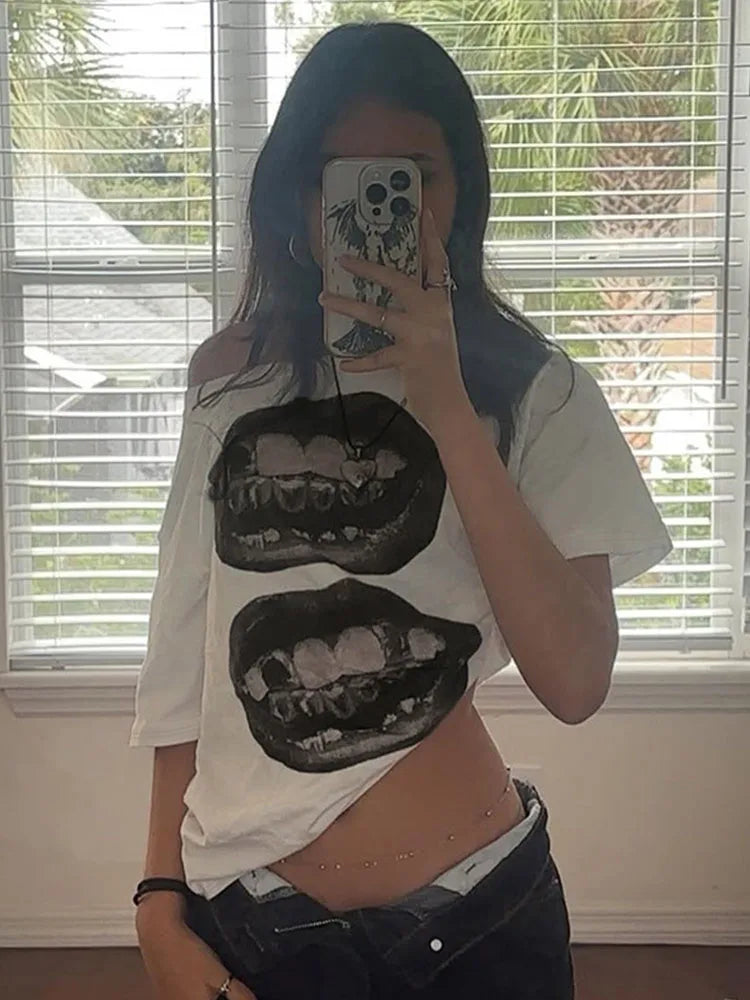 Bold Lip Print T Shirt for Women Loose Fit American Street