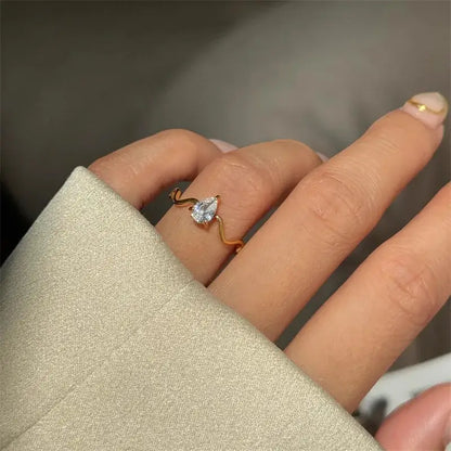 316L Stainless Steel Teardrop Zirconia Ring for Women with 18K Rose Gold Plating 3891