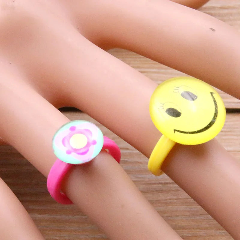 Vibrant Adjustable Kids Rings Set with Blank Pad Tray - 50 Pieces Mixed Colors