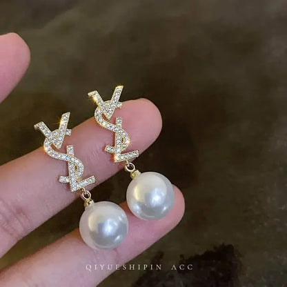 Vintage Glam Gold Matte Stud Earrings For Women Fashion Jewelry Gifts 2024