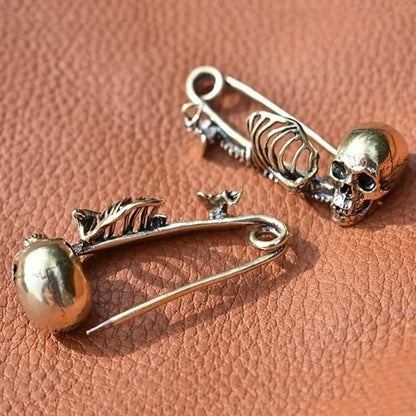 Punk Style Retro Skull Brooches for Men and Women - Gothic Halloween Clothing Accessories