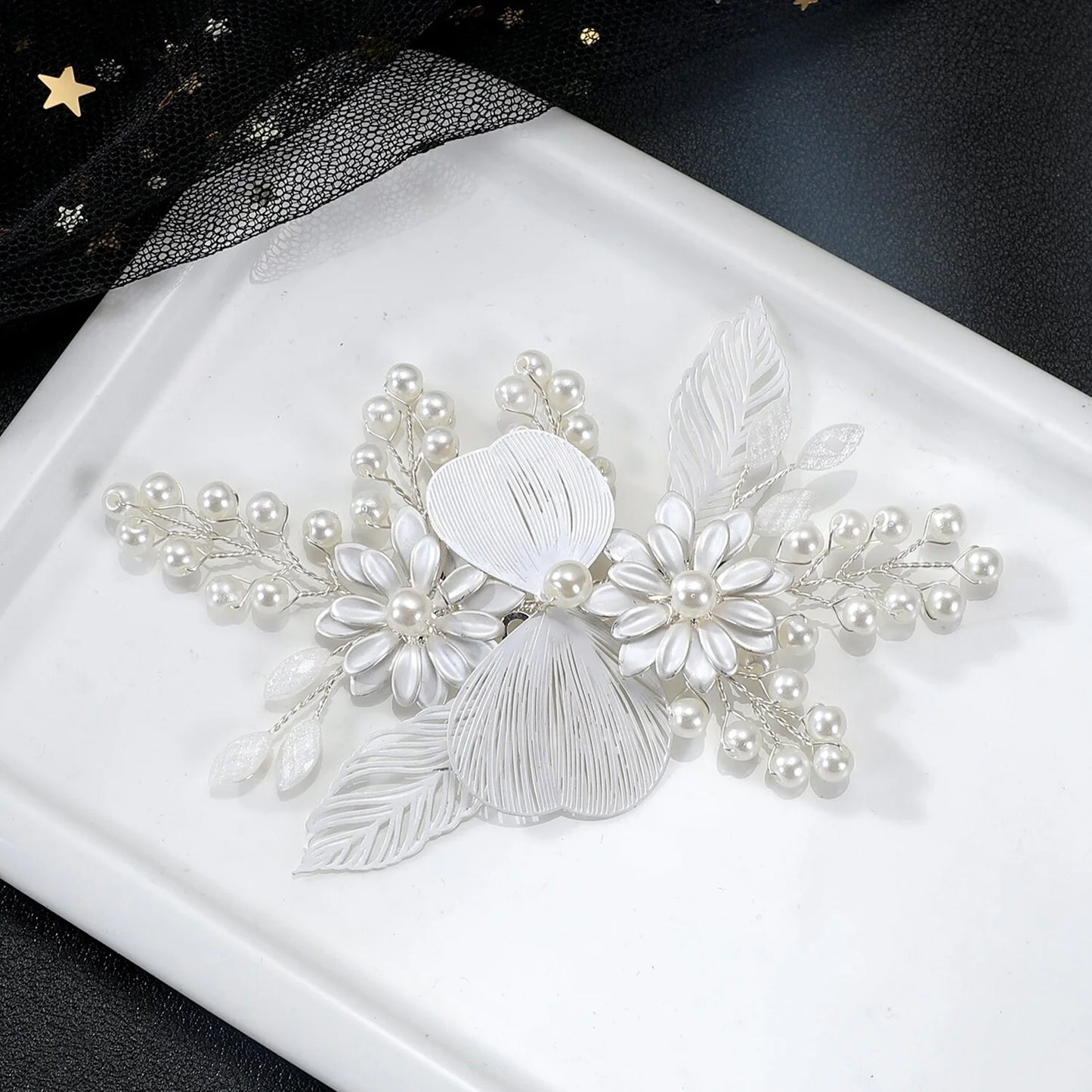 Elegant Bridal Pearl Hairpins Gold Metal Flower Hair Accessories for Women and Girls