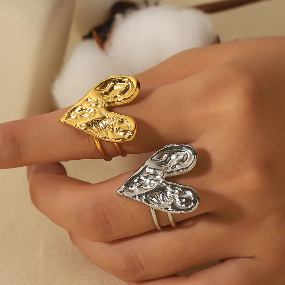 French Vintage Lava Texture Heart Ring 18K Gold Plated Stainless Steel Exaggerate Hammer Design for Women