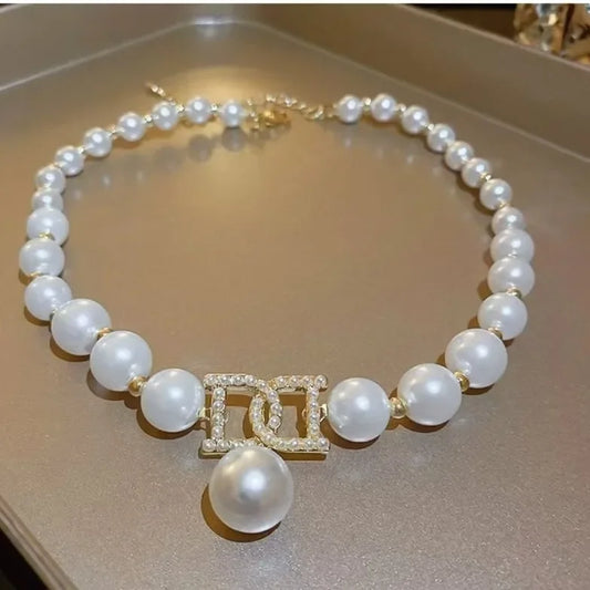 Elegant Pearl Bead Choker Necklace for Brides and Weddings
