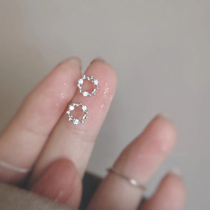 Elegant 925 Silver Needle Minimalist Round Cubic Zirconia Stud Earrings for Women