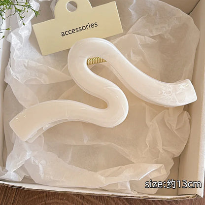 Korean Hawaiian Floral Hair Claw Clips for Women - Trendy Beach Hair Accessories