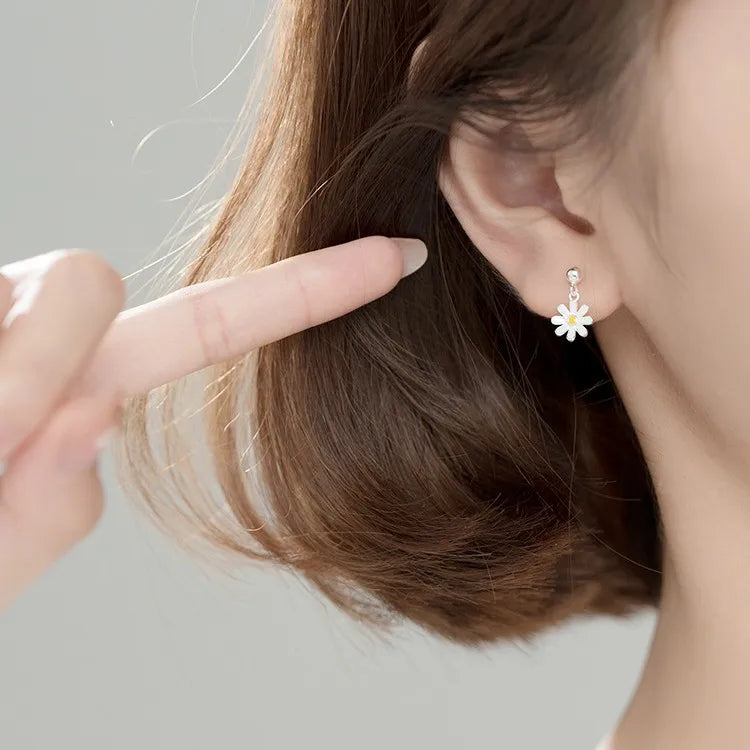 Vintage Daisy Flower Hoop Earrings with Delicate Enamel Sunflower Pendant for Women and Girls Summer Jewelry