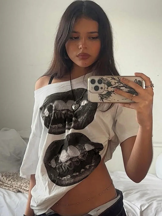 Bold Lip Print T Shirt for Women Loose Fit American Street