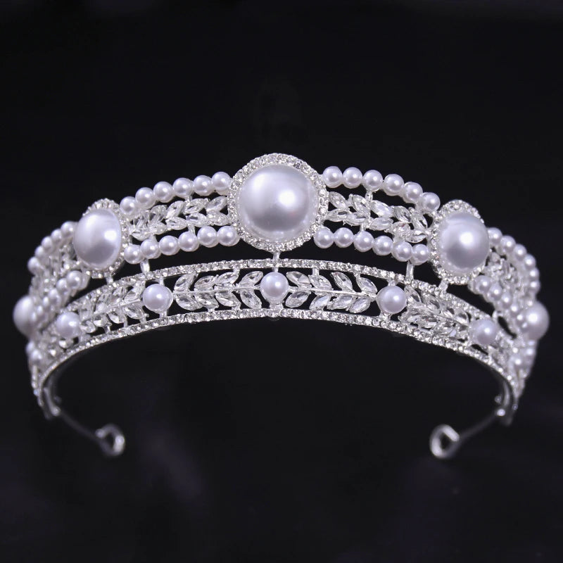 Bridal Bliss Silver Crystal Crown - Top-Rated Alloy Hair Accessory silver