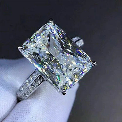 Luxury Big Square Crystal Stone Bridal Ring for Women – Stunning Wedding Engagement Party Jewelry and Perfect Anniversary Gift