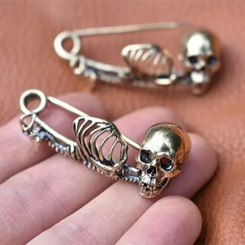 Punk Style Retro Skull Brooches for Men and Women - Gothic Halloween Clothing Accessories