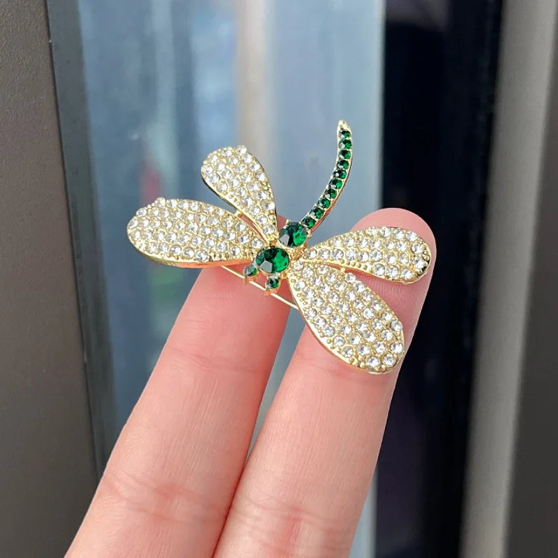 Elegant Dragonfly Brooch for Women - Chic Corsage Pin for Suit and Party Wear