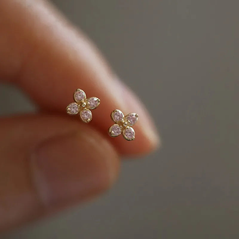 Elegant 925 Silver Needle Minimalist Round Cubic Zirconia Stud Earrings for Women