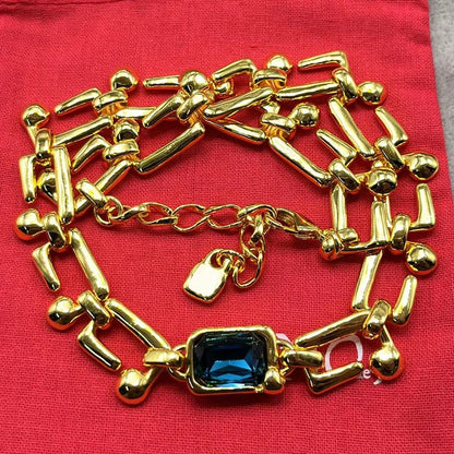 Elegant Spanish Luxury Necklace for Women - Lightweight Fashion Jewelry for Parties and Exquisite Gifts