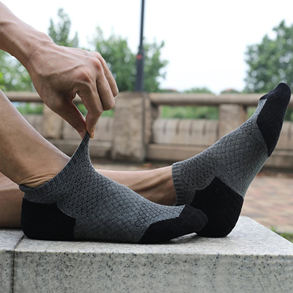 3 Pairs Cotton Thickened Sports Socks Breathable 35 To 50