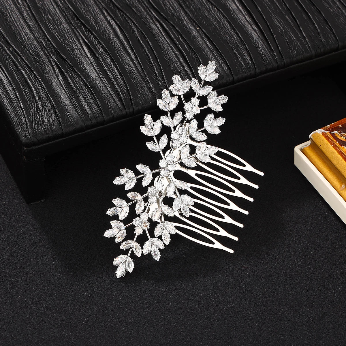 Elegant Zircon Bridal Hair Comb for Women and Girls