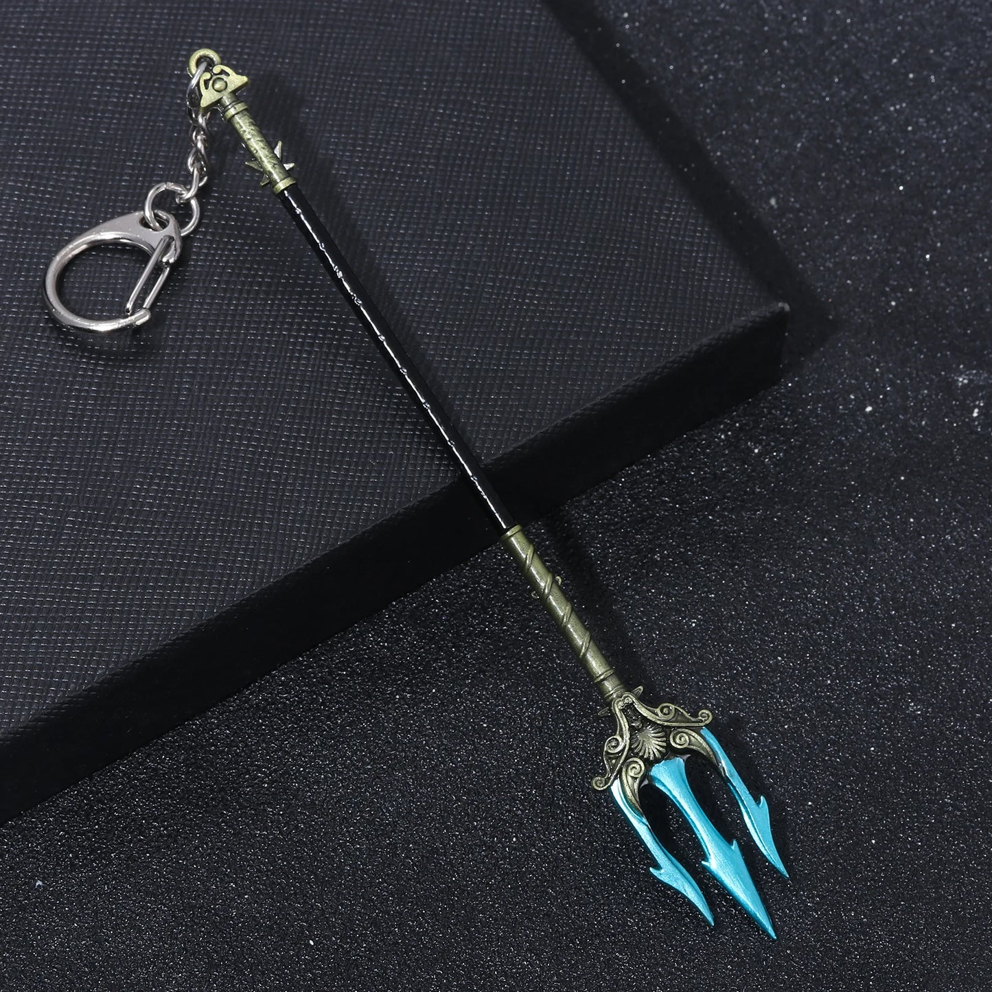 Creativity Poseidon Trident Keychain Cosplay Accessory for God of War Fans