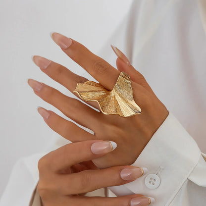 Chunky Ginkgo Leaf Wide Ring for Women in European American Style