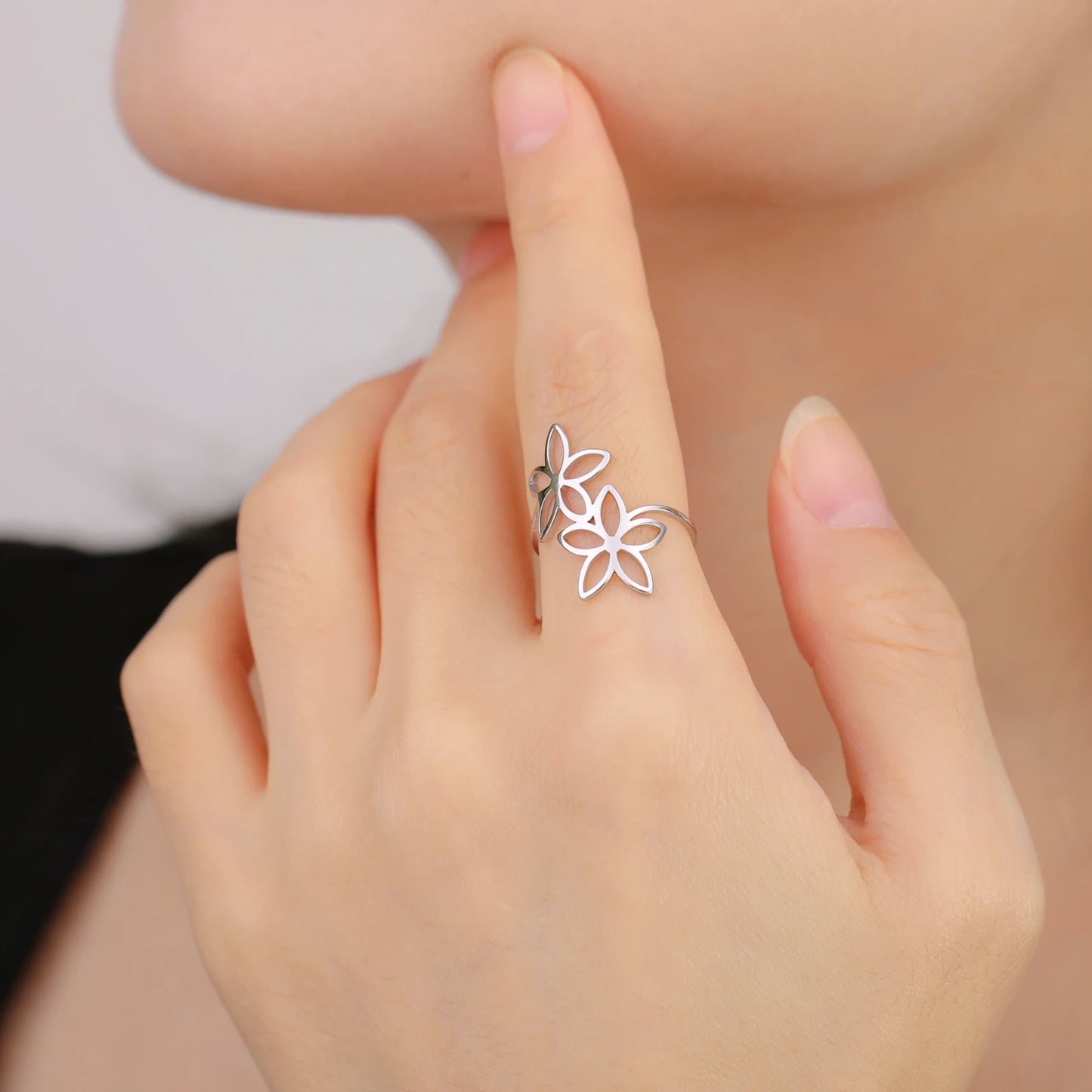 Skyrim Fashion Bohemian Gold-Plated Wide Flower Ring for Women