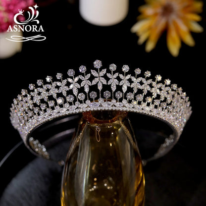 Elegant Crystal Floral Wedding Tiara for Brides and Princesses