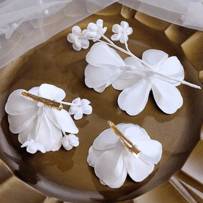 Romantic Handmade Flower Hairpins for Bridal Headdress and Wedding Hairwear
