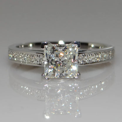 Fashion Anniversary Ring 925 Sterling Silver Moissanite Wedding Band for Women and Men