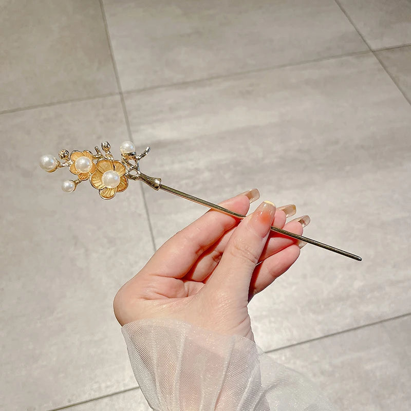 Elegant Chinese Tassel Hair Stick Floral Design Hairpin for Women