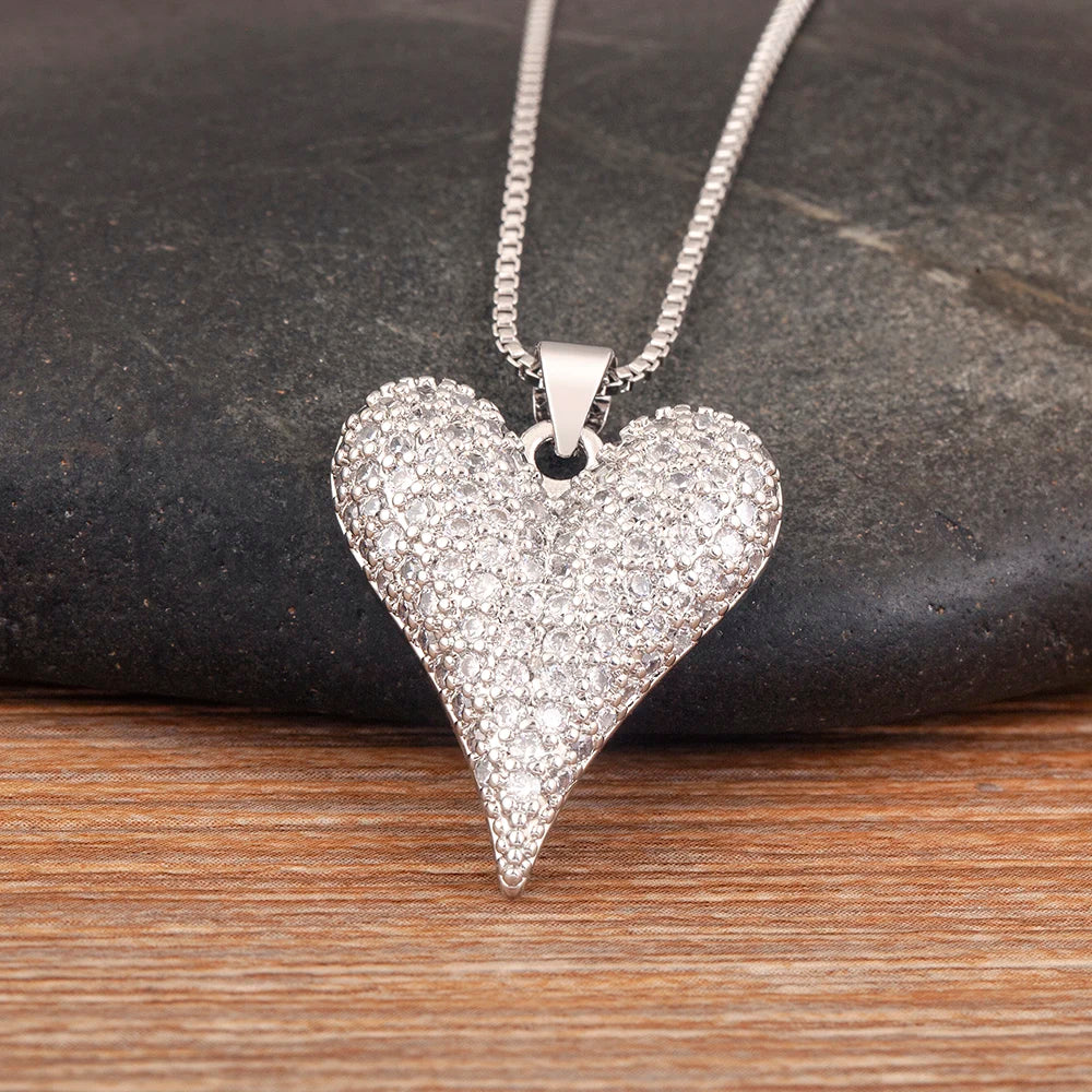 Retro Love Heart Pendant Necklace for Women and Men - Adjustable Valentine's Day Choker Jewelry Gift