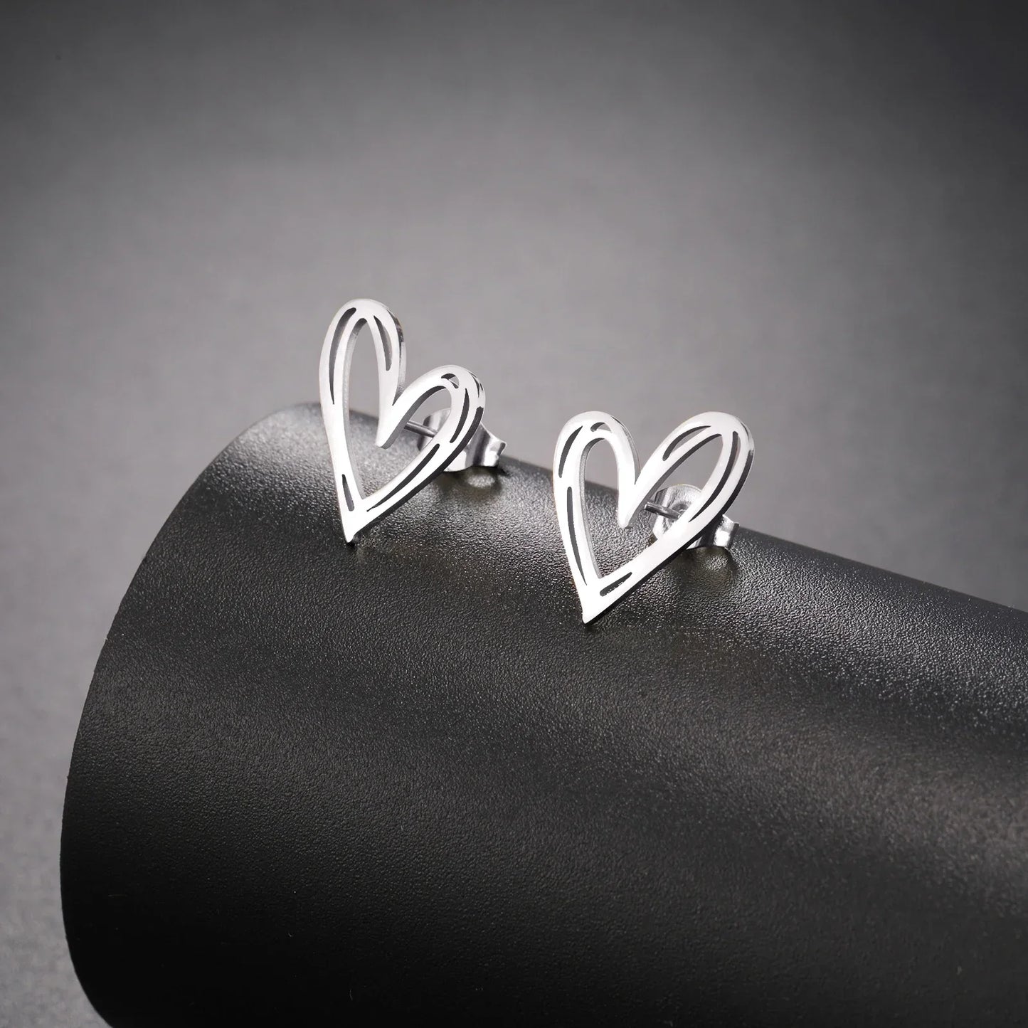 Skyrim Kpop Heart Stud Earrings for Women and Girls Stainless Steel Fashion Aesthetic Jewelry Valentine's Day Gift