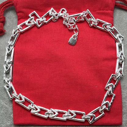 Elegant Spanish Luxury Necklace for Women - Lightweight Fashion Jewelry for Parties and Exquisite Gifts