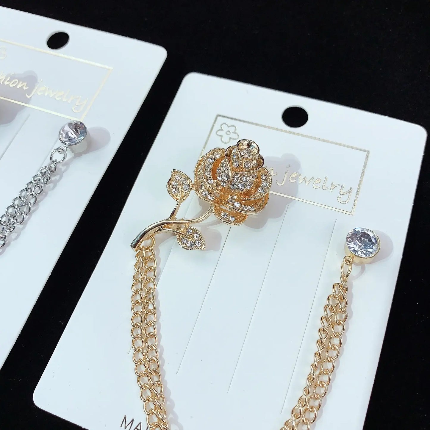 Men and Women Tassel Chain Suit Brooch Alloy Fashion Accessory H1337