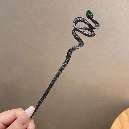 Chinese Style Tassel Hair Clip for Women with Handmade Floral Design
