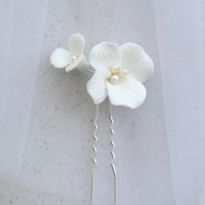 White Floral Ceramic Hairpins for Elegant Bridal Hairstyles