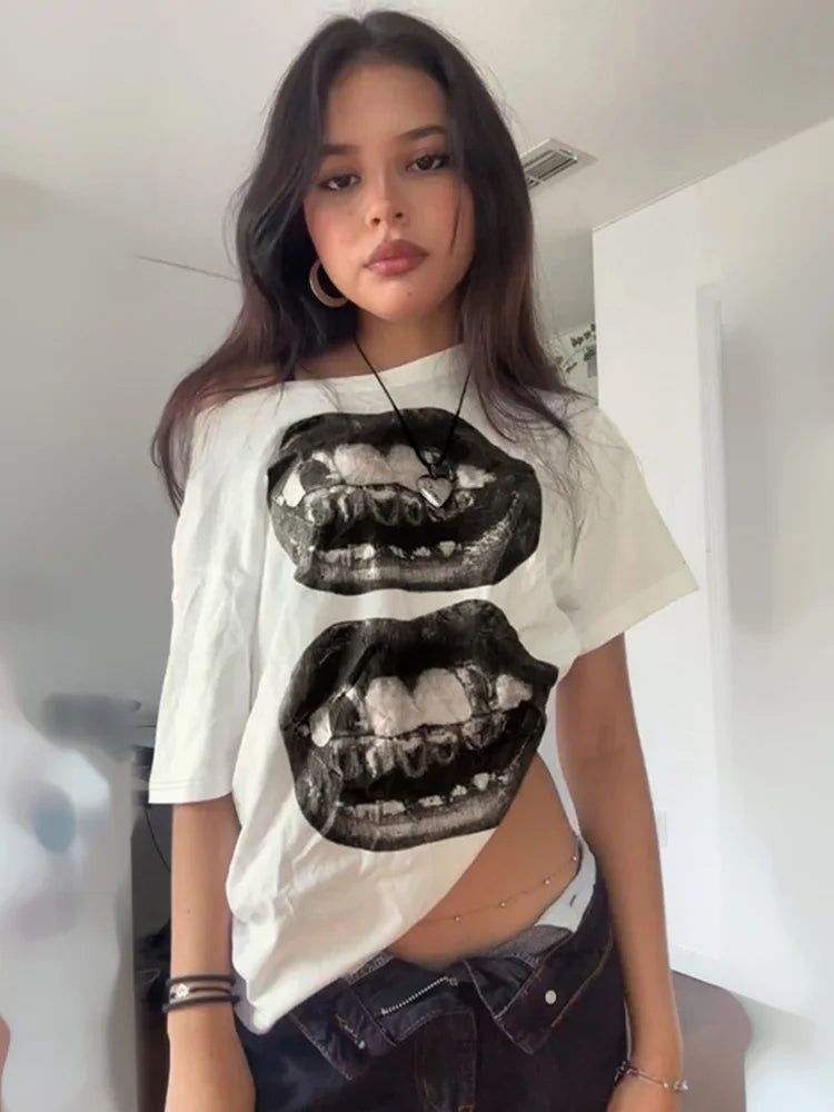 Bold Lip Print T Shirt for Women Loose Fit American Street