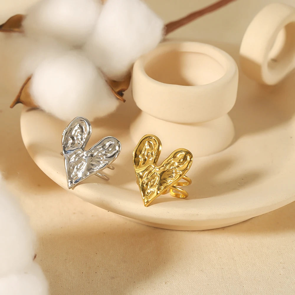 French Vintage Lava Texture Heart Ring 18K Gold Plated Stainless Steel Exaggerate Hammer Design for Women